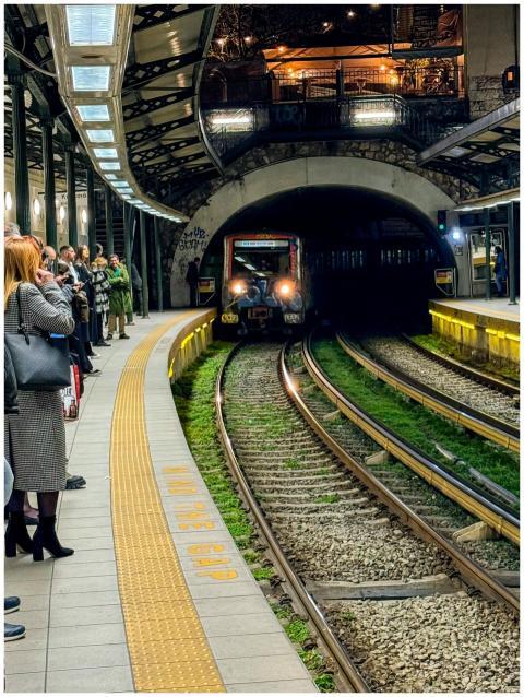 Crowded Subway Platform Athens