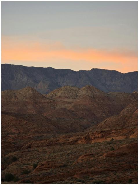 Scenic Mountain Range Sunset