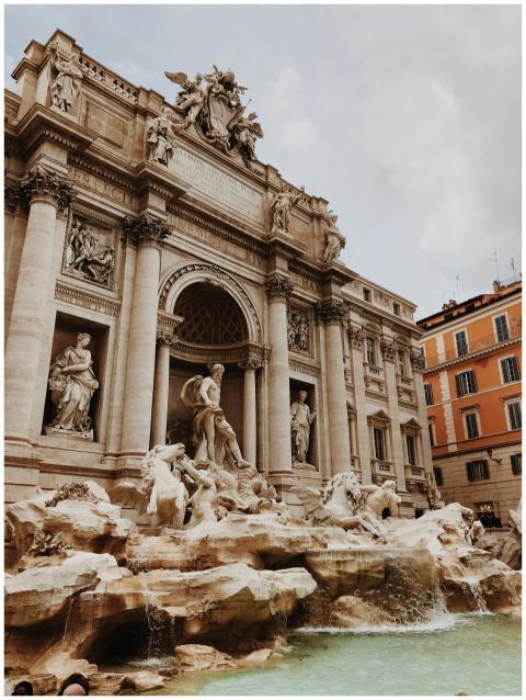 Capture the magnificence of the Trevi Fountain in