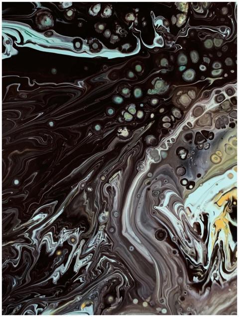 Mesmerizing abstract fluid art with swirling dark