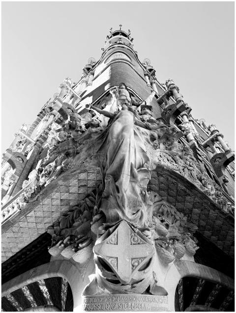 Dramatic Architectural Sculpture Black