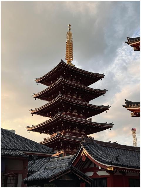 Stunning view of the Asakusa pagoda during sunset