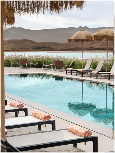 Free stock photo of pure house on the lake