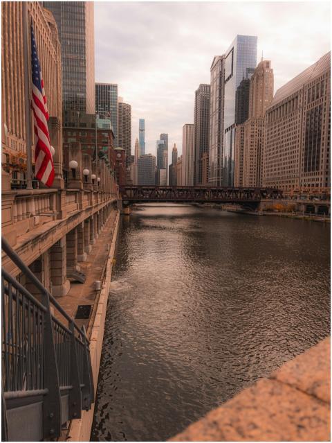 A stunning view of the Chicago River flanked by mo