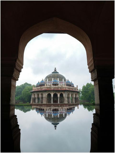 Beautiful reflection of the Tomb of Isa Khan in De
