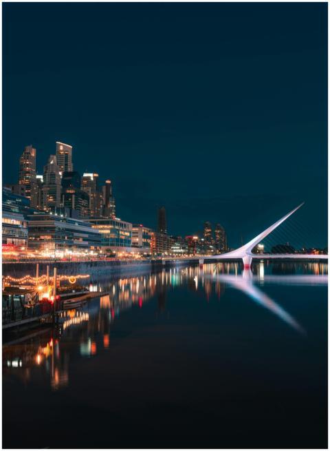 Stunning cityscape of Buenos Aires featuring the i