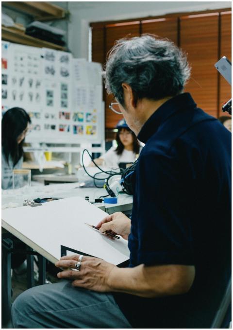A lively art class in Shinjuku, Tokyo, showcasing