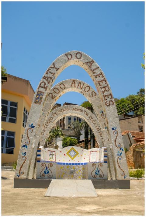 Colorful archway commemorating 200 years in Paty d