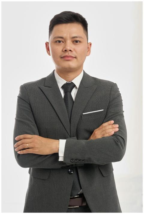 Portrait of a confident businessman in a formal su