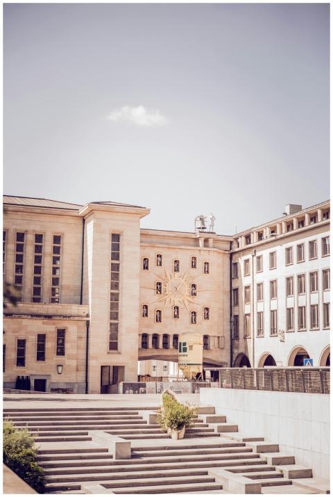 Modernist architecture of stunning buildings captu