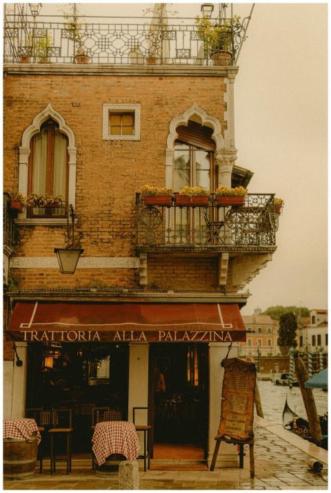 Free stock photo of canal boat, canals, italian ar