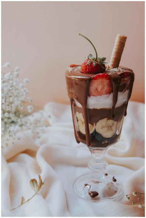 Indulge in this mouthwatering chocolate parfait to