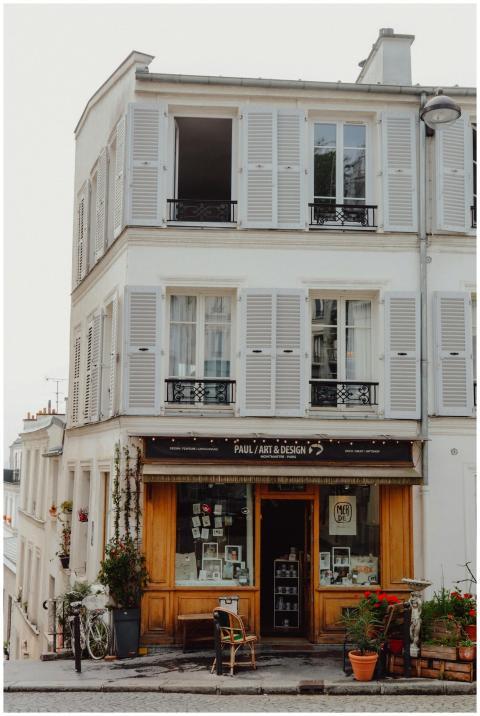 A picturesque cafe in Montmartre, Paris, showcasin