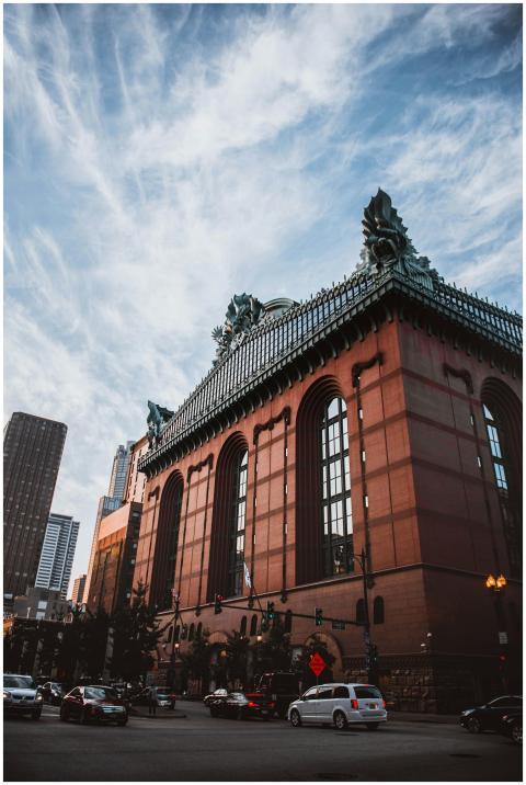 Dramatic exterior of the Harold Washington Library