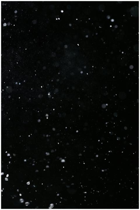 A dramatic high-speed capture of water particles o