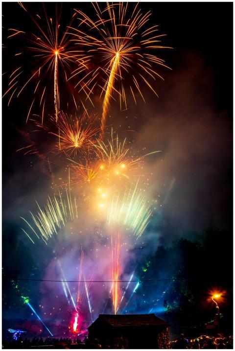 A stunning display of colorful fireworks illuminat