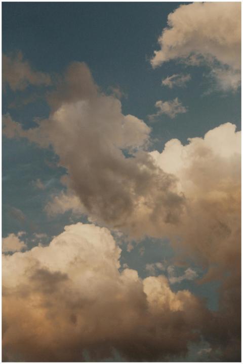 Captivating view of a dramatic cloudscape with var