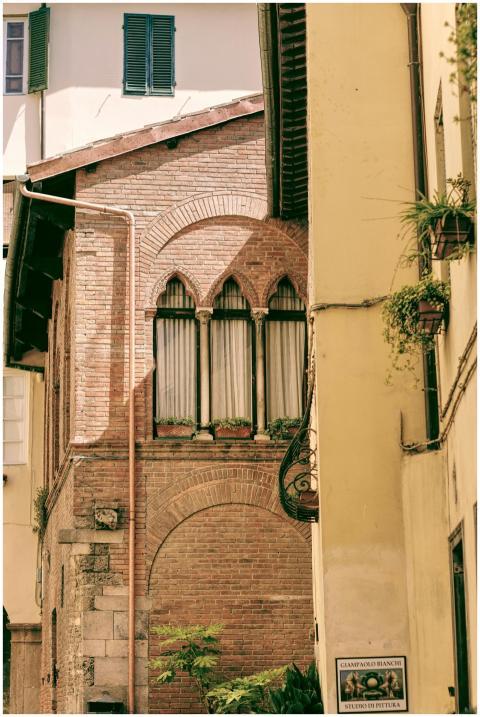 Explore the rustic medieval charm of Lucca's histo