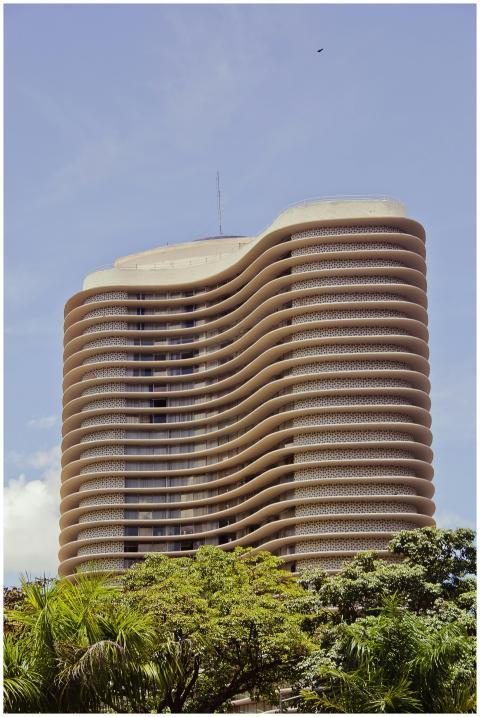 Curved architectural marvel by Oscar Niemeyer in B