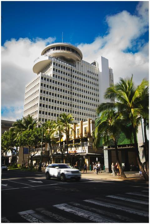 Dynamic street scene featuring the iconic Top of W