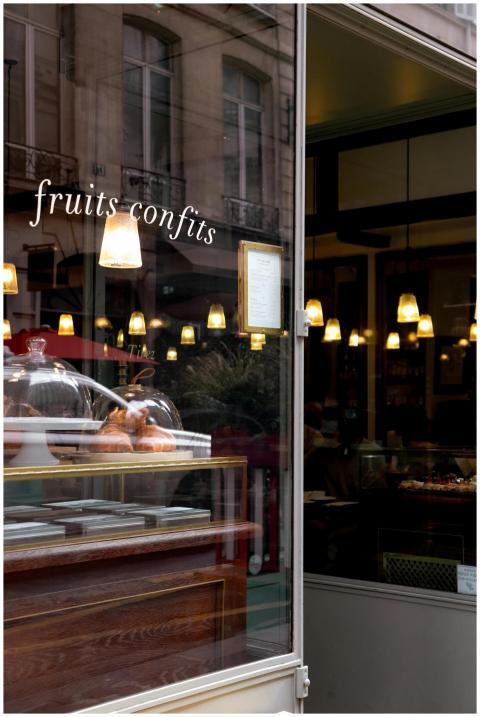 Charming Parisian bakery storefront showcasing "fr