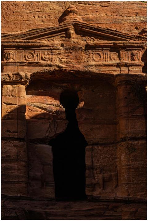 Explore the ancient rock-cut facade at Petra, Jord