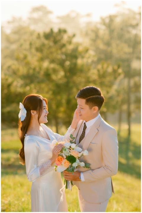 Romantic Outdoor Wedding Portrait
