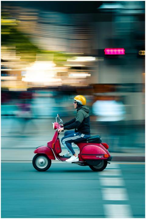 Capturing the vibrant motion of a scooter ride thr