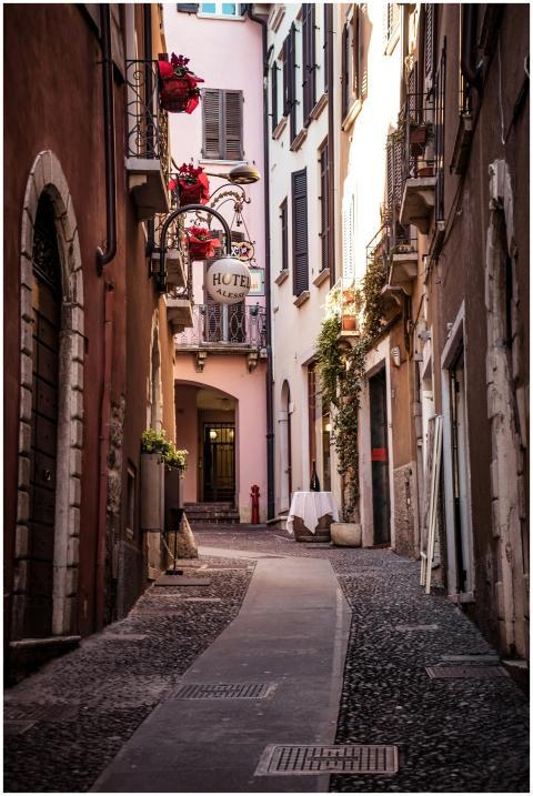 Explore a picturesque narrow alleyway with charmin