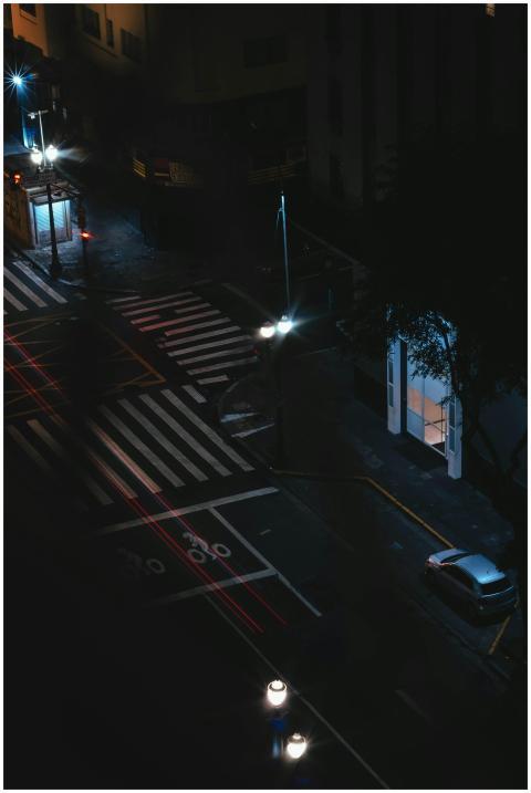 Aerial view of São Paulo street at night, highligh