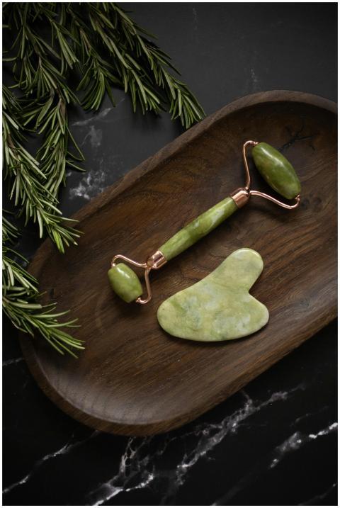From above of Jade roller and Gua Sha massage tool