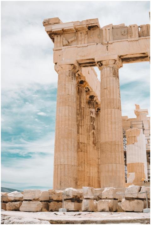 High angle view of the iconic Parthenon temple rui