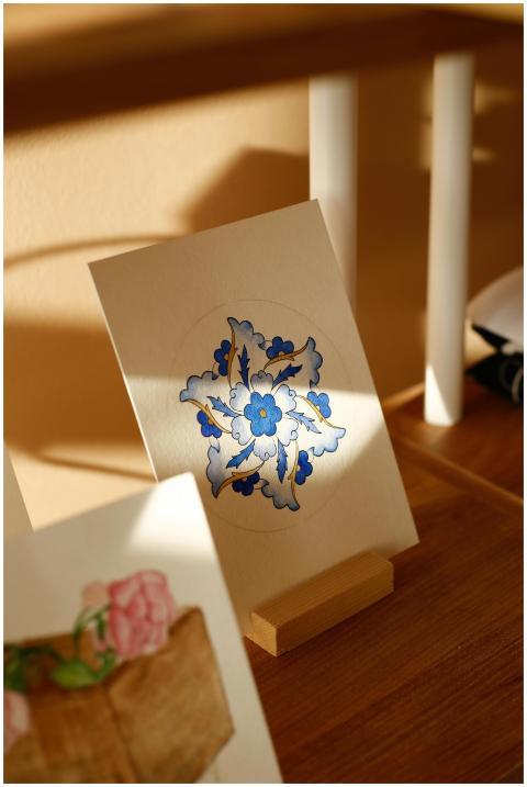 Sunlit Artistic Print Display