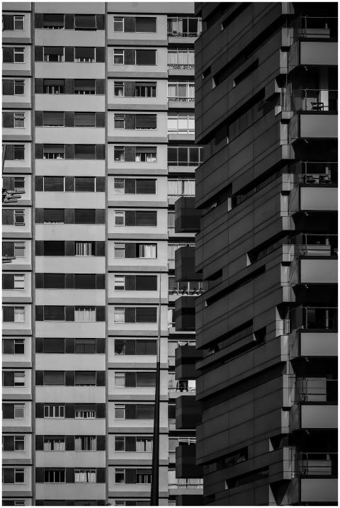 Black and white photo of São Paulo residential sky