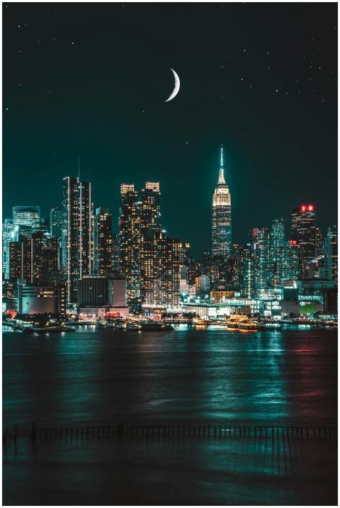 Captivating nighttime view of New York City skylin