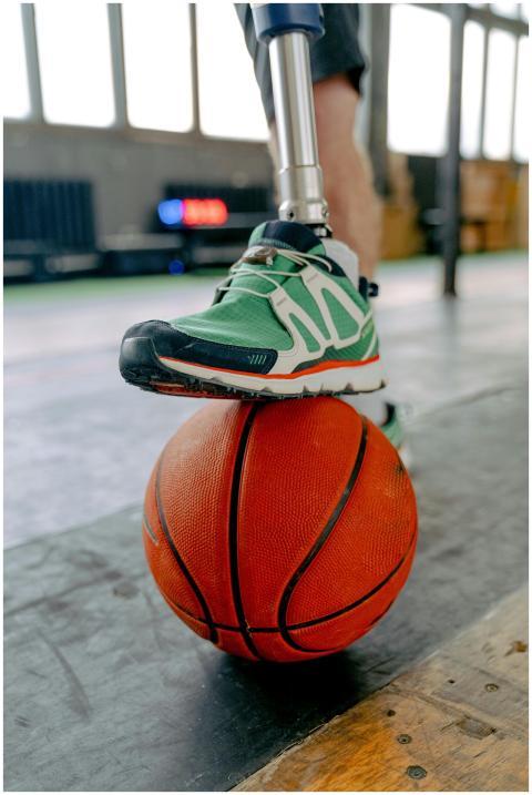 Close-up of an athlete with a prosthetic leg balan
