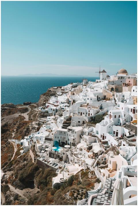 Explore Santorini's stunning white buildings again