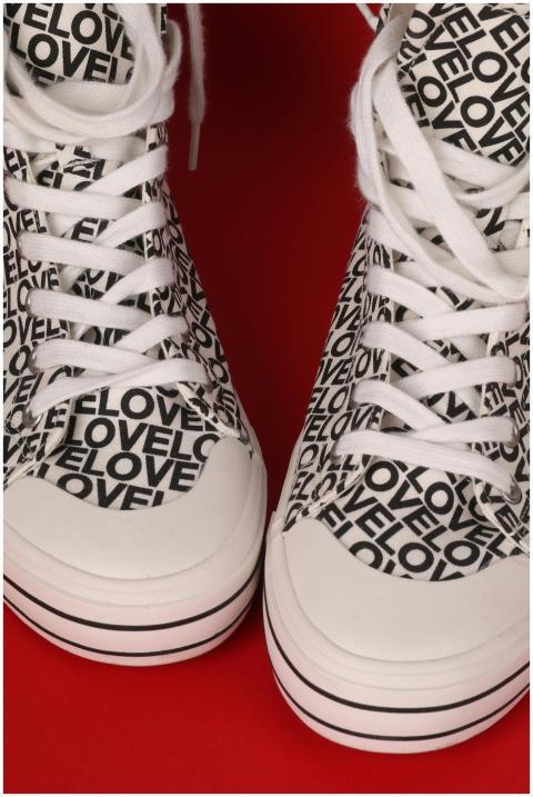 Stylish Sneakers Love Print