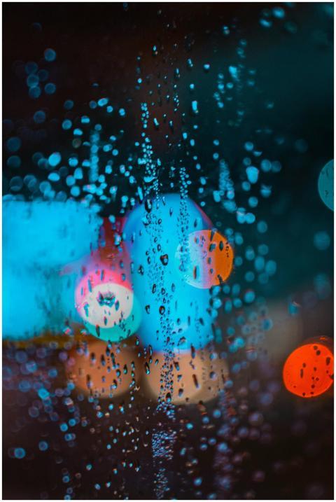 A mesmerizing blend of raindrops and colorful boke