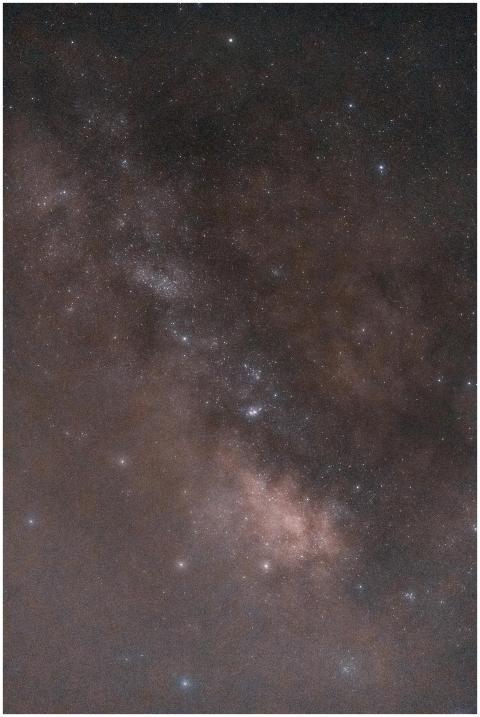 A mesmerizing view of the Milky Way galaxy with st