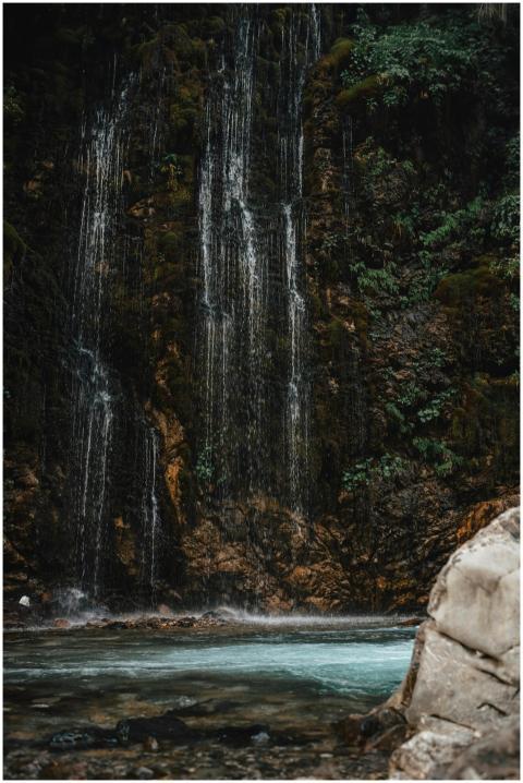 Explore the natural beauty of Kapuzbaşı Waterfall