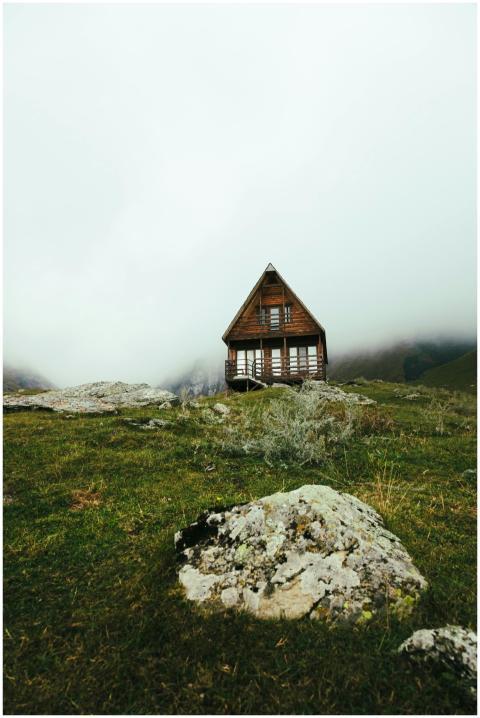 Cozy Cabin Misty Mountain