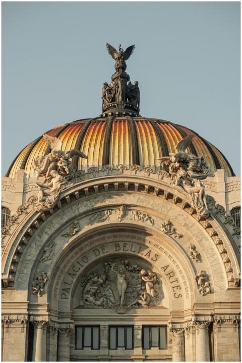 Close-up of the ornate dome of Palacio de Bellas A