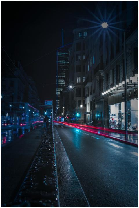 Long exposure photo capturing light trails on a we