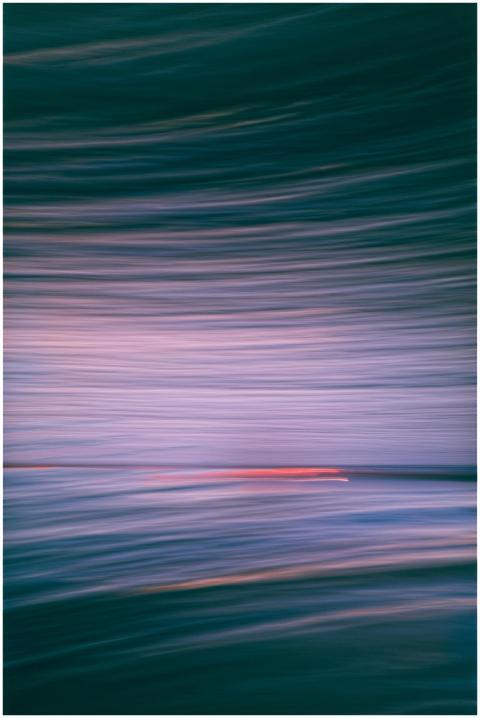 Captivating abstract image featuring dynamic flow