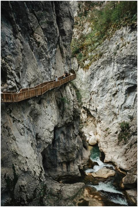 Vertical shot of a scenic walkway in Horma Canyon,