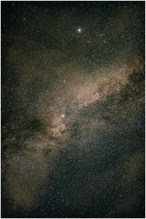 A breathtaking image of the Milky Way galaxy fille