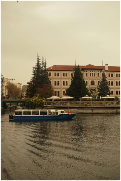 Scenic River Boat Historic