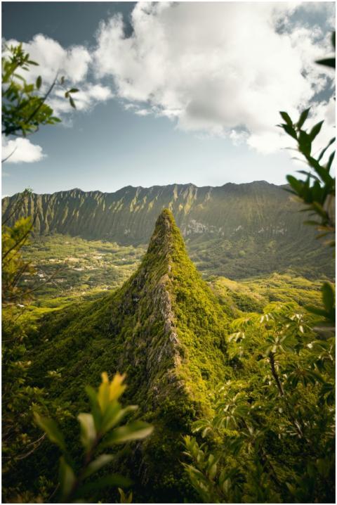 Discover the breathtaking green peaks and valleys