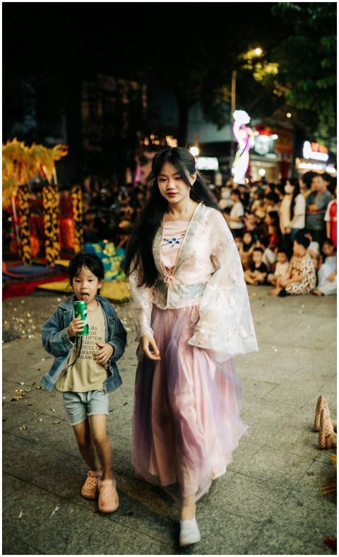 Festive Night Walk Kon